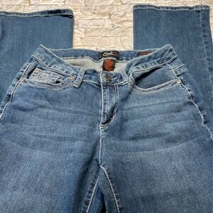 Sz 8 Earl Jean slim boot cut jeans
